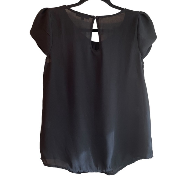 Papermoon woman’s black petal sleeve top, size small petite - Picture 3 of 7